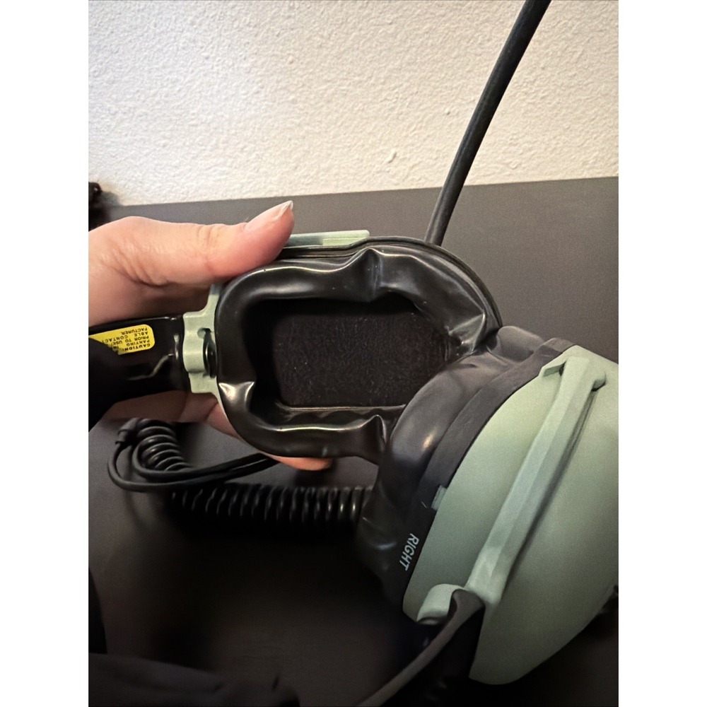 David Clark Model H20-16 Pilot Headset Untested - Picture 6 of 9